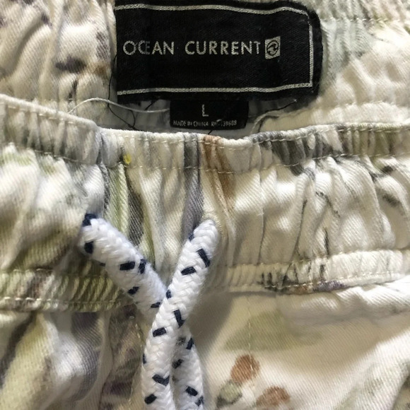 🛍️3/$40 Ocean Current Elastic Waist Shorts Tropical Print Shorts Size  Large - Picture 2 of 2